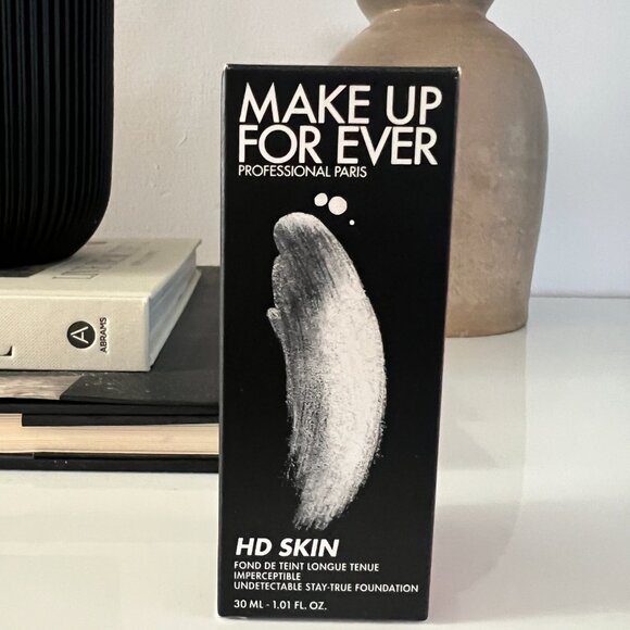 Make Up For Ever HD Skin Foundation in 1N06 (Y218) - Unused - Picture 3 of 4